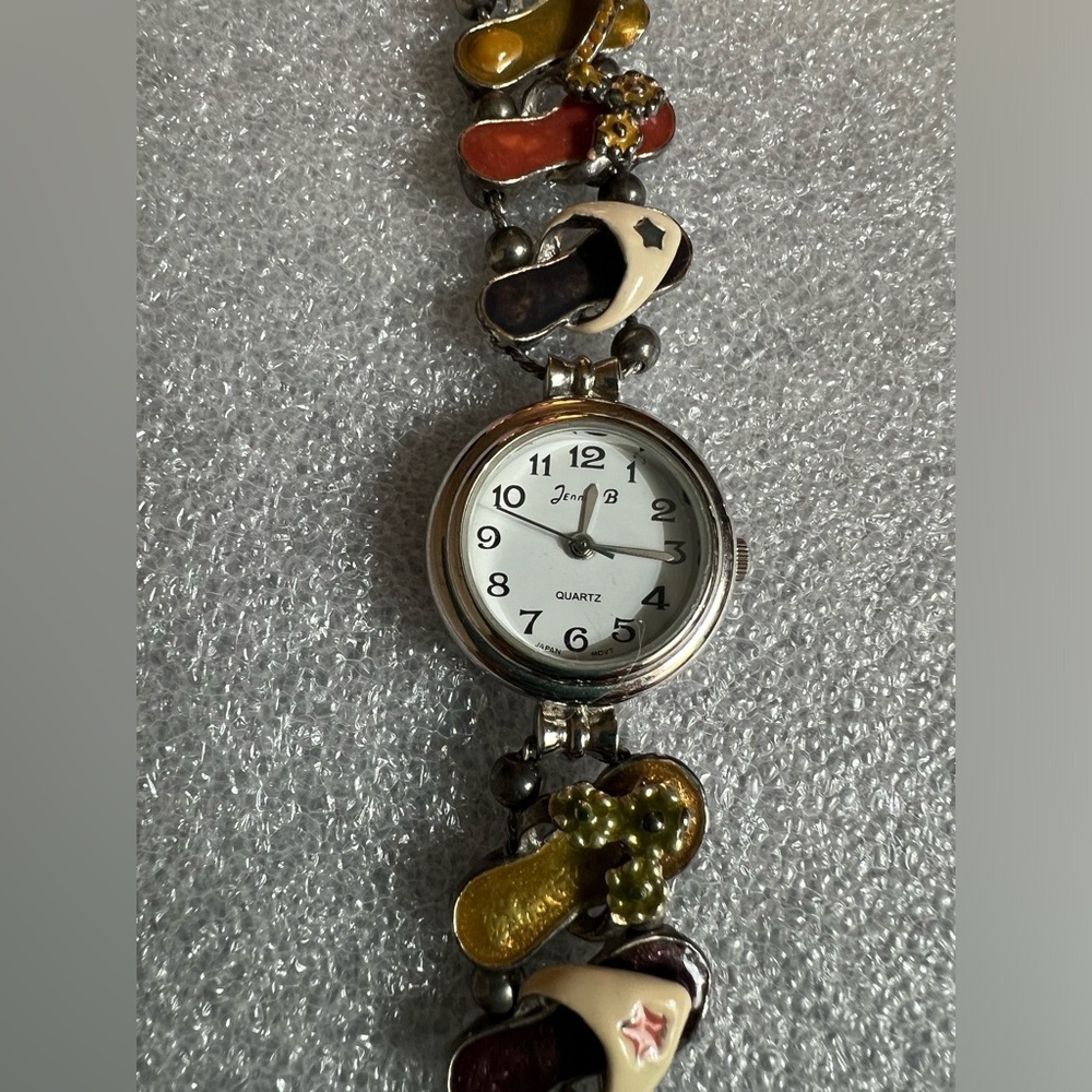 Orini Beach flip flop sandel strap quartz analog ladies watch